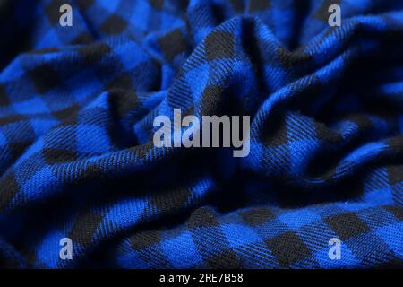 Hintergrundstruktur aus blauem kariertem Flanellstoff Stockfoto