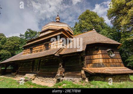 Hölzerne Kirche, Ulucz, Uniata-Tempel, erbaut in 1510-1659, San River Valley, Little Poland Woiwodschaft, Karpaten, Polen, Europa Stockfoto