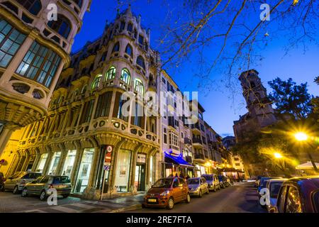 Edificio modernista kann Casasayas (1908-1911), plaza Mercat, Ciudad de Palma. Mallorca, Balearen, Spanien Stockfoto