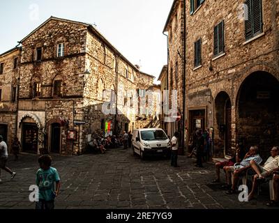 suvereto, toskana, Straßen im Sommer Stockfoto