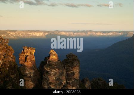 Three Sisters, Sunset, Blue Mountains, NSW, Australien Stockfoto