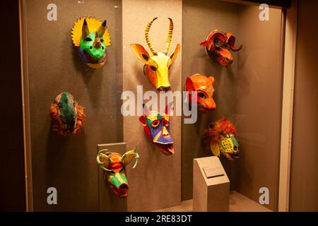 Masken im Museo Nacional de Antropología in Mexiko-Stadt, Mexiko. Stockfoto