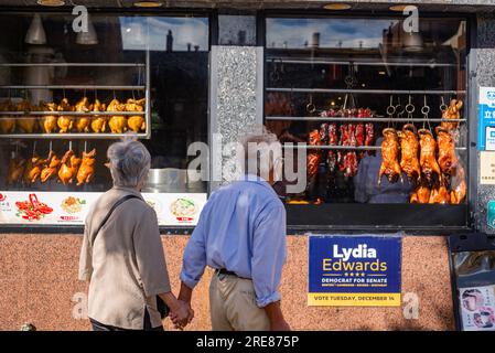 Ein Blick auf das Lebensmittelgeschäft im historischen Chinatown District im Stadtzentrum von Boston, Massachusetts, USA. Stockfoto