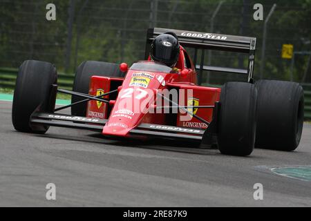 6. Mai 2018: Unbekannter Lauf mit dem historischen 1989 Ferrari F1 Car Model 640 F189 ab Nigel Mansell/Gherard Berger während des Minardi Historic Day 2018 in Imola C. Stockfoto