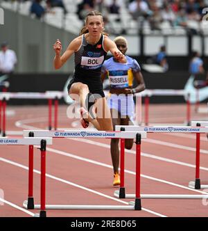 London, England. 23. Juli 2023. Femke Bol erzielt einen Diamond League-Rekord von 51,45 Sekunden in den 400 Meter langen Frauenhürden der London Diamond League Stockfoto