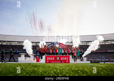 Rotterdam - Feyenoord feiert den Titel nach dem Spiel Feyenoord gegen Go ahead Eagles im Stadion Feijenoord De Kuip am 14. Mai 2023 in Rotterdam, Net Stockfoto