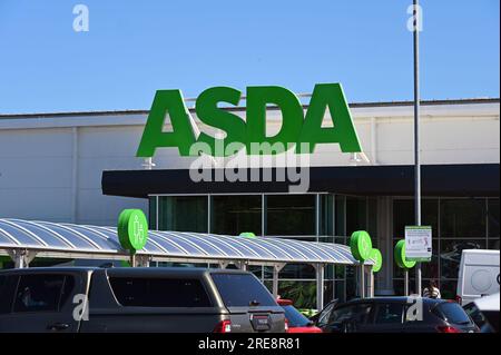 ASDA Superstore-Logo. Spott Road, Dunbar, East Lothian, Schottland, Vereinigtes Königreich, Europa. Stockfoto