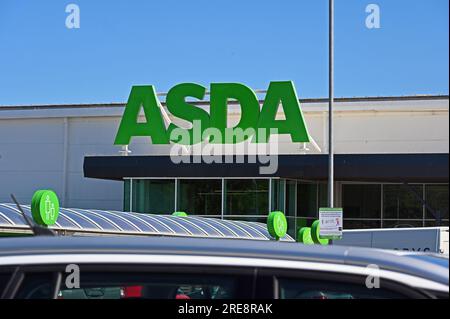 ASDA Superstore-Logo. Spott Road, Dunbar, East Lothian, Schottland, Vereinigtes Königreich, Europa. Stockfoto