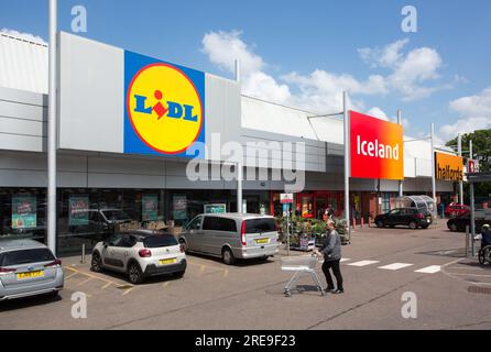 Grove Farm Retail Park, Chadwell Heath, Romford, RM6 4AU Stockfoto