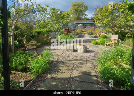 Inverness Botanic Gardens liegen in der Nähe des Flusses Ness am Westufer. Sie sind in der Nähe des Ness Islands Pfades. Inverness, Highland, Schottland, Großbritannien Stockfoto