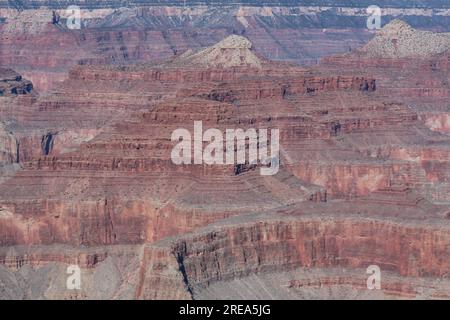 Millionen von Schattierungen und Farben machen diesen fantastischen Blick auf den Grand Canyon zu einem unvergesslichen Erlebnis Stockfoto