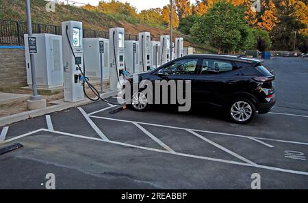 Chevrolet Bolt EUV, aufladen von Elektrofahrzeugen in Kalifornien Stockfoto