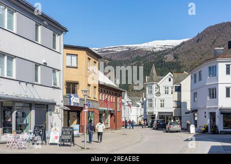 Stadtzentrum, Eidsgata, Nordfjordeid, Vestland County, Norwegen Stockfoto