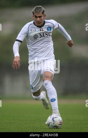 Mathias Olivera von SSC Napoli in Aktion während des Vorsaison-freundlichen Fußballspiels zwischen SSC Napoli und SPAL. Das Spiel endete mit 1-1 Gleichstand. Stockfoto