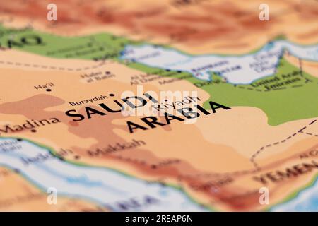 Weltkarte des südwestasiatischen Landes Saudi-Arabien in Nahaufnahme Stockfoto