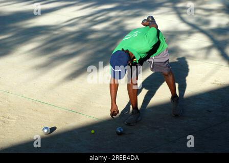 Das Boule-Spiel, das in Vanuatu Ozeanien gespielt wird. Stockfoto