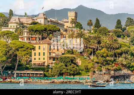 Luxushotels an der Küste von Santa Margherita Ligure, Ligurien, Nordwestitalien Stockfoto