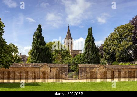 Blick auf die Christ Church Cathedral vom Grove Walk Fußweg, Oxford, England Stockfoto