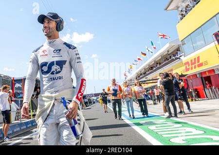 Budapest, Ungarn. 24. Juli 2023. HUNGARORING, UNGARN - JULI 23: Daniel Ricciardo, AlphaTauri DR3 vor dem Großen Preis von Ungarn F1 bei der Hungaroring am 23. Juli 2023 in Budapest, Ungarn. (Foto: Michael Potts/BSR Agency) Kredit: BSR Agency/Alamy Live News Stockfoto