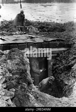 Deutsche Soldaten bauen einen Unterschlupf. Foto: Knödler [maschinelle Übersetzung] Stockfoto