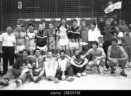 DHB Cup-Finale VFL Gummersbach – TV Grosswallstadt 25.05.1989 Cup Sieger TV Grosswallstadt 1989 [maschinelle Übersetzung] Stockfoto