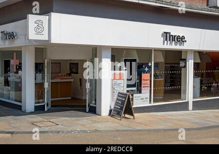 3 drei Schilder für Handyläden auf der Außenseite der Hauptstraße Scarborough North Yorkshire England UK GB Großbritannien Stockfoto