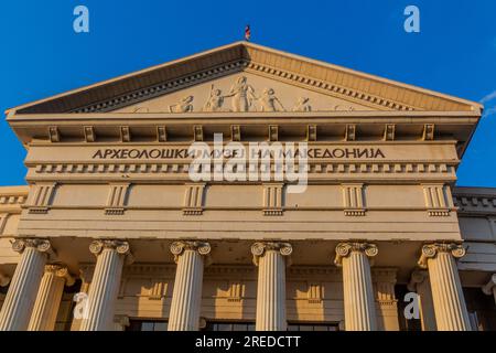 SKOPJE, NORDMAZEDONIEN - 9. AUGUST 2019: Archäologisches Museum der Republik Mazedonien in Skopje, Nordmazedonien Stockfoto