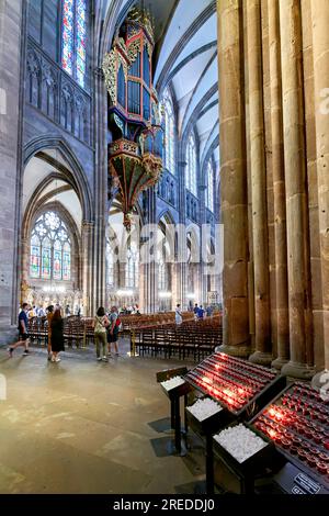 Straßburg Elsass Frankreich. Elsässer Weinstraße. Die Orgelpfeife der Kathedrale Stockfoto