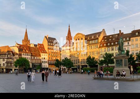 Straßburg Elsass Frankreich. Kleber in der Dämmerung platzieren Stockfoto