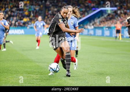 Allyson Swaby (17 Jamaika) und Sandie Toletti (6 Frankreich) in Aktion während des Fußballspiels der FIFA Womens World Cup Group F 2023 zwischen Frankreich und Jamaika im Sydney Football Stadium.Endstand Jamaika 0:0 Frankreich Stockfoto