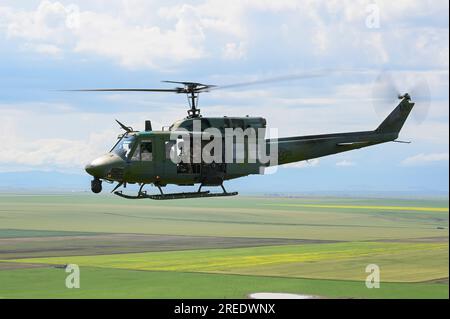 Ein UH-1N Huey Helicopter während einer Demonstration auf dem Luftwaffenstützpunkt Malmstrom, Mont. Am 28. Juni 2023. Foto: Airman Breanna Christopher Volkmar Stockfoto