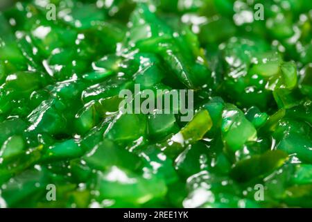 Chicago Style Neon Pickle Relish in a Bowl Stockfoto