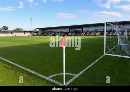 Allgemeiner Blick auf das während des Pirelli Stadions, Heimat von Burton Albion vor dem Vorsaison Freundschaftsspiel zwischen Nottingham Forest und Leeds United im Pirelli Stadium, Burton Upon Trent am Donnerstag, den 27. Juli 2023. (Foto: Jon Hobley | MI News) Guthaben: MI News & Sport /Alamy Live News Stockfoto