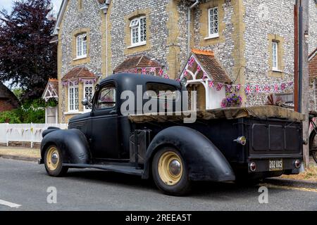 Oldtimer beim Southwick Revival 2023. Nachstellung des D-Day Build Up im Süden Englands. Stockfoto