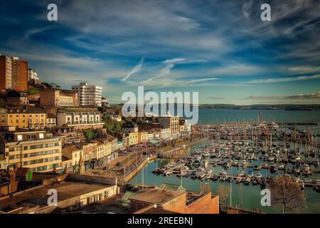 GB - DEVON: Geschäftiger Hafen von Torquay an der englischen Riviera. Fotografie © Edmund Nagele FRPS Stockfoto