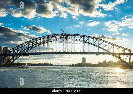 Sydney Harbour Bridge at Sunset, Sydney, New South Wales, Australien Stockfoto