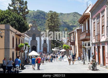 Fußgängerzone Calle Iglesia Chica in Teror, Provinz Las Palmas, Gran Canaria, Kanarische Inseln, Spanien Stockfoto