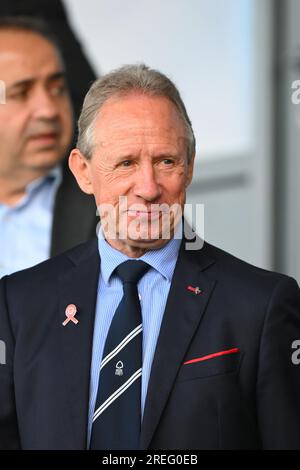 Ehemaliger Waldkapitän und Club-Botschafter John McGovern während des Vorsaison Freundschaftsspiels zwischen Nottingham Forest und Leeds United im Pirelli Stadium, Burton Upon Trent, am Donnerstag, den 27. Juli 2023. (Foto: Jon Hobley | MI News) Guthaben: MI News & Sport /Alamy Live News Stockfoto