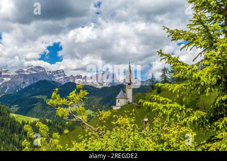 St. Barbara-Kapelle, La Valle / Wengen, Alta Badia, Italien Stockfoto