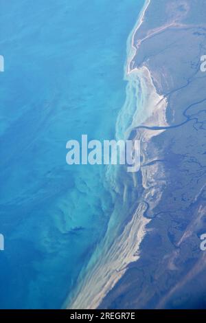 GLOBALES SIEDEN. KLIMAWANDEL. STEIGENDER MEERESSPIEGEL. TREIBHAUSEFFEKT. WETTER. EXTREME WETTEREREIGNISSE. WENDEPUNKT. DAS LEBEN. Stockfoto