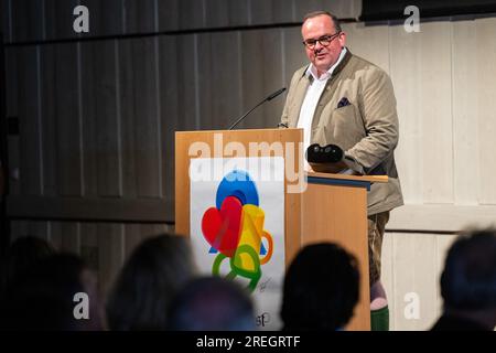 München, Deutschland. 28. Juli 2023. Clemens Baumgärtner, Chef von Wiesn, spricht auf einer Pressekonferenz über die Innovationen auf dem Münchner Oktoberfest. Kredit: Lennart Preiss/dpa/Alamy Live News Stockfoto