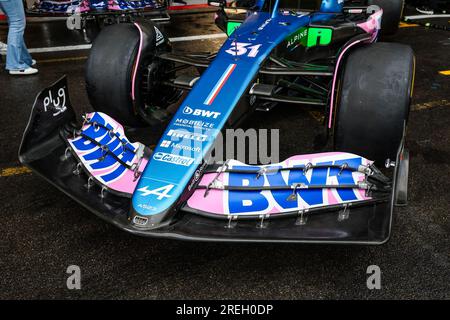 Stavelot, Belgien. 28. Juli 2023. Stavelot, Belgien, 2807/2023, Alpine F1 Team A523, mechanische Details des vorderen Kotflügels während der Formel 1 MSC Cruises Belgischer Grand Prix 2023, 12. Runde der Formel 1-Weltmeisterschaft 2023 vom 28. Bis 30. Juli 2023 auf dem Circuit de Spa-Francorchamps in Stavelot, Belgien Guthaben: Unabhängige Fotoagentur/Alamy Live News Stockfoto