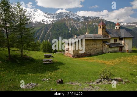 Heiligtum Notre Dame des Vernettes, eine Kirche oberhalb von Peisey Nancroix, Vanoise-Nationalpark, Nordfranzösische Alpen, Tarentaise, Savoie, Frankreich Stockfoto