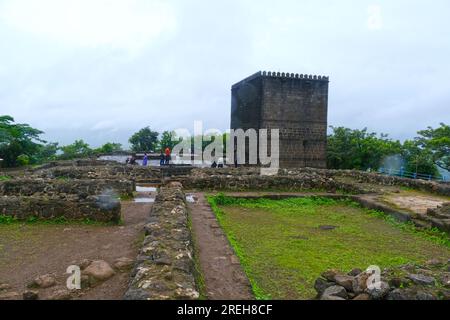 Shivneri Fort ist eine militärische Festung aus dem 17. Jahrhundert und der Geburtsort von Chhatrapati Shivaji Maharaj, dem Kaiser und Gründer des Maratha-Reiches Stockfoto