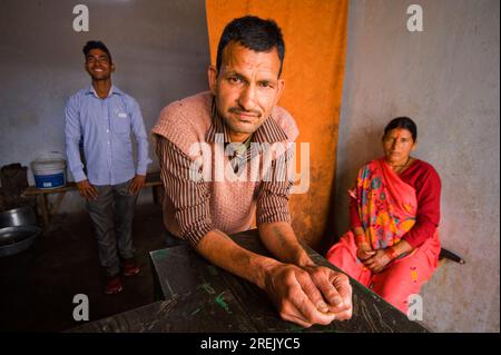 Snack Shop an Sanouli Dorf, Kumaon Hügel, Uttarakhand, Indien Stockfoto