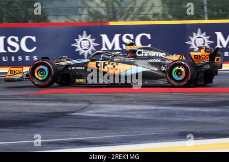 Stavelot, Belgien. 28. Juli 2023. Lando Norris von McLaren ist am 28. Juli 2023 im Spa Francorchamps in Stavelot, Belgien, bei der Qualifikation für den Grand Prix F1 von Belgien auf der Strecke. Kredit: Marco Canoniero/Alamy Live News Stockfoto