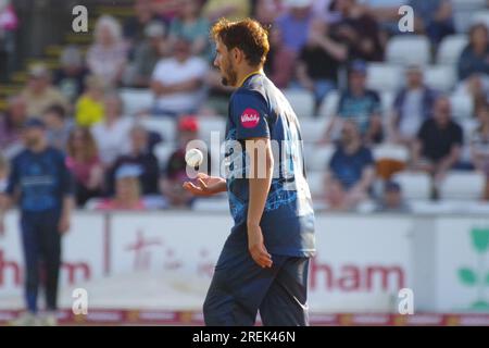 Chester le Street, 16. Juni 2023. Zaman Khan Bowling für Derbyshire Falcons gegen Durham Cricket in einem Spiel der Vitality Blast im Seat Unique Riverside, Chester le Street. Kredit: Colin Edwards Stockfoto