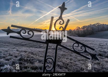 Roadside Cross Unfalltod Stockfoto