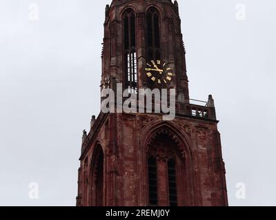 Sint-Janskerk (St. Jan's Kirche), bekannt für seinen roten Turm in Maastricht, Niederlande Stockfoto