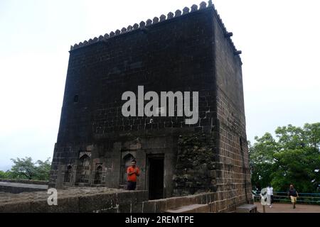 Shivneri Fort ist eine militärische Festung aus dem 17. Jahrhundert und der Geburtsort von Chhatrapati Shivaji Maharaj, dem Kaiser und Gründer des Maratha-Reiches Stockfoto